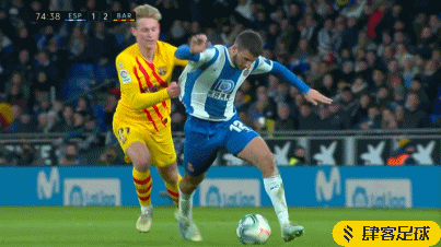 西班牙人2-2巴萨,武磊破门绝平,苏亚雷斯传射