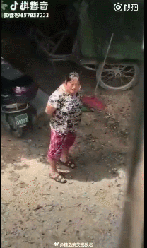 抖音快手上的大妈打架,比网红还好看