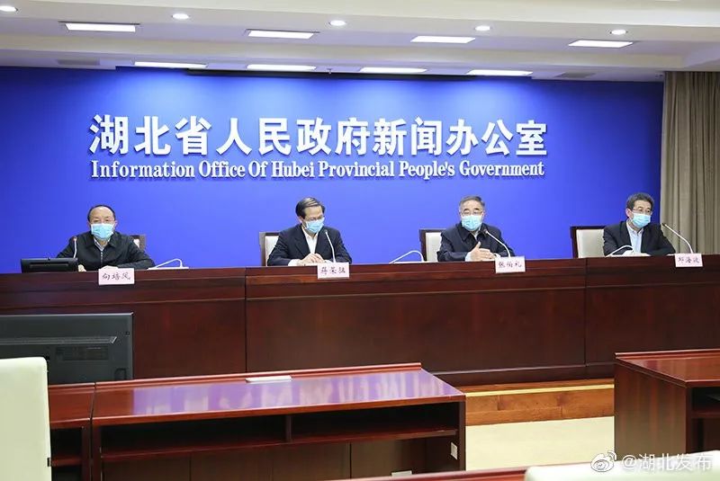 8架伊尔-76MD飞向武汉，我们自己的运-20在哪里