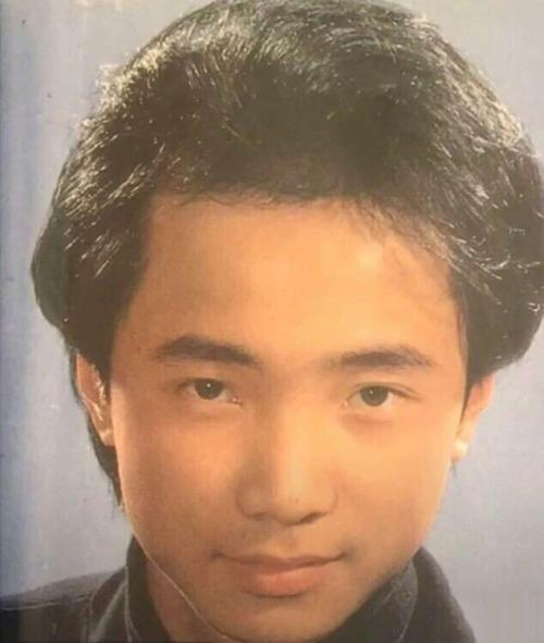 徐峥的48岁:这些年,除了头发,他什么都有了