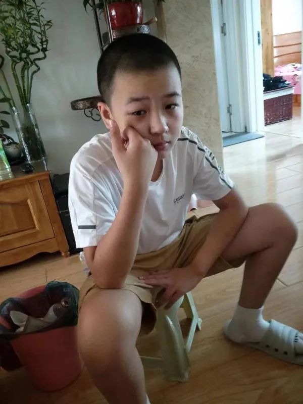 河北12岁男孩离家出走!父母急坏了!监控显示曾在