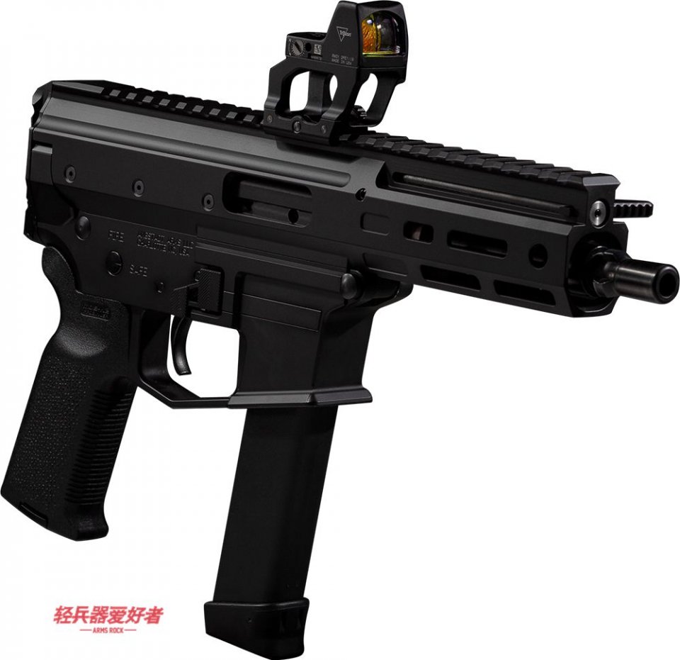 【美国】MDP-9手枪非常紧凑可用包具隐蔽携带行动