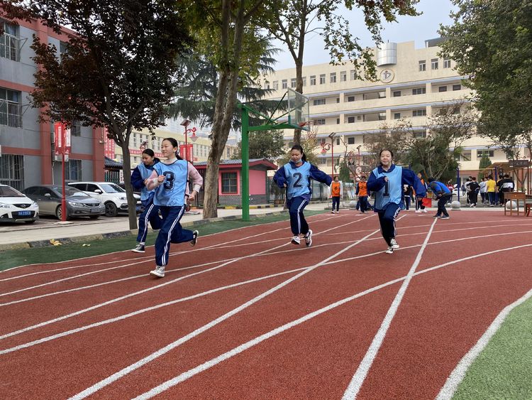 西安市秦川中学举行学生体质健康测试达标运动会