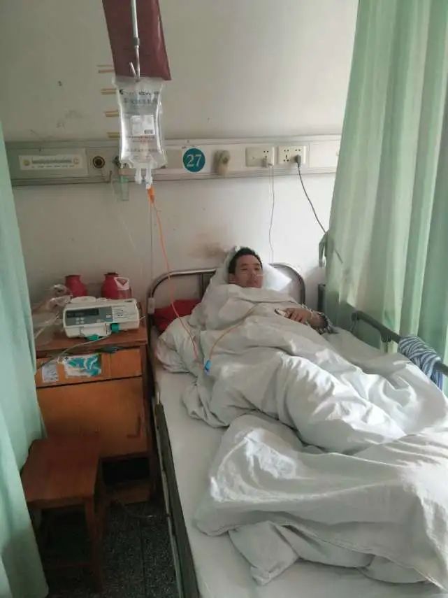 快递小哥：我们比外卖小哥更惨