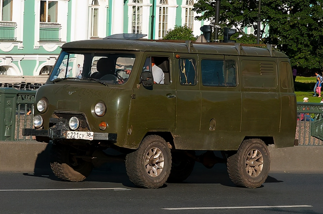 1588万起的俄罗斯车纯进口配四驱瓦滋旅行者是你的菜吗