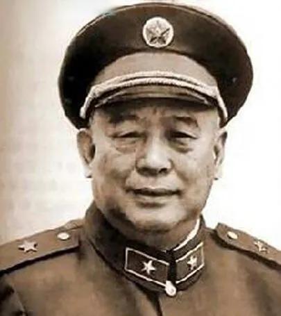 余秋里的一只胳膊换了成钧一条命!