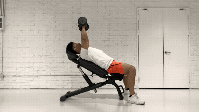 3,哑铃屈腿硬拉