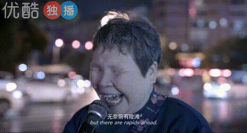 那些开着豪车摆摊的网红们,先憋忙着直播了…