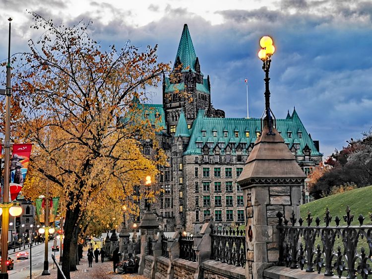 2020国际旅游摄影网在加拿大等您!