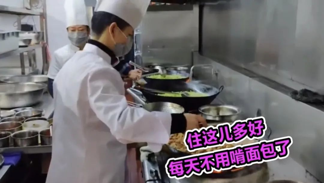 逆行四十日，香港摄记的武汉故事