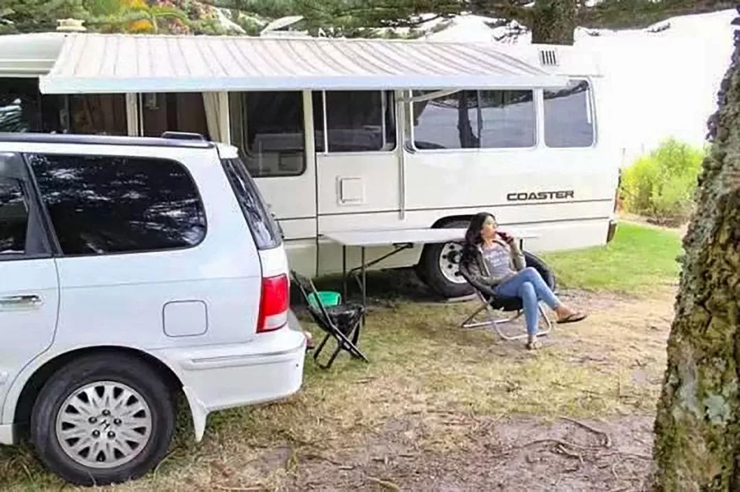 中国男女光棍超2亿，80%女性主动选择单身