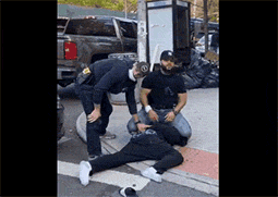 严查社交隔离，纽约警察暴力执法