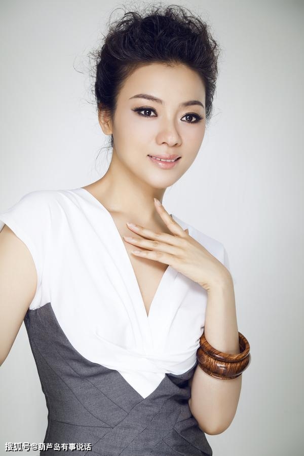 最美女歌唱家陈思思,由甜妹子,历炼为女汉子的人生