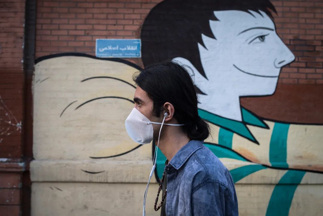 重灾区韩国,现在成了学习榜样