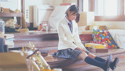 千万不要去掀女生的jk制服你会后悔的