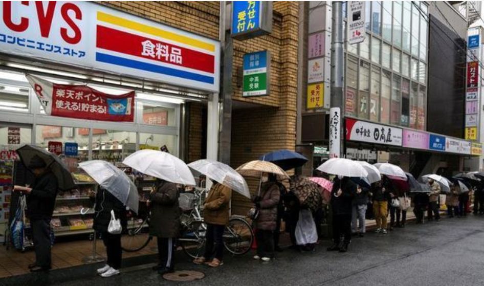 为什么外国人都在抢购卫生纸