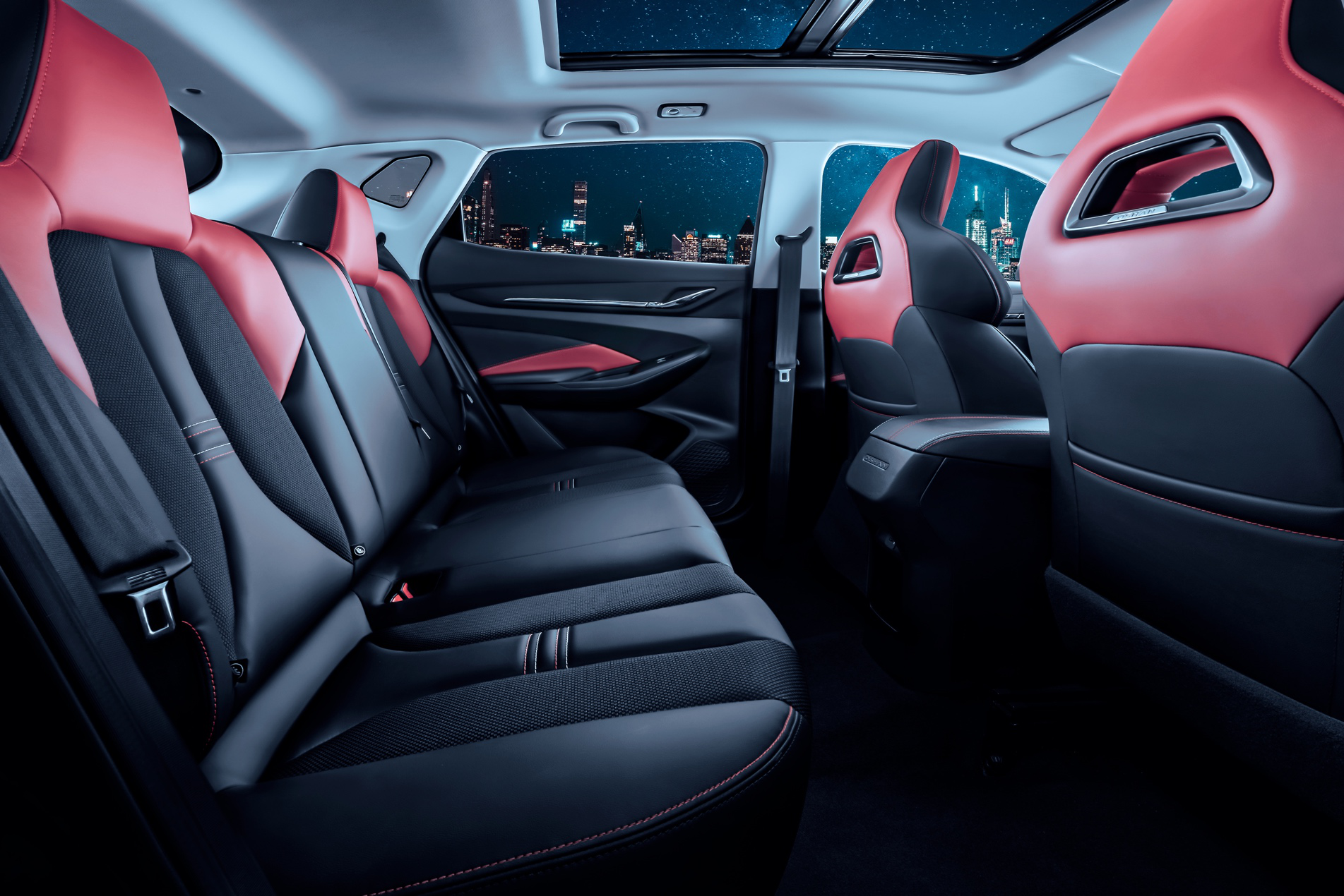 专属"后浪"的suv,长安欧尚x5内饰科技感爆棚