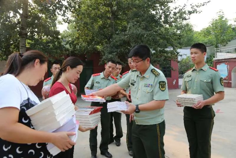 武警石家庄支队积极投身驻地脱贫攻坚