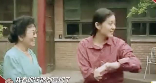 赵丽蓉生前私下采访曝光!倪萍看完泪流满面,巩汉林一番话很动容
