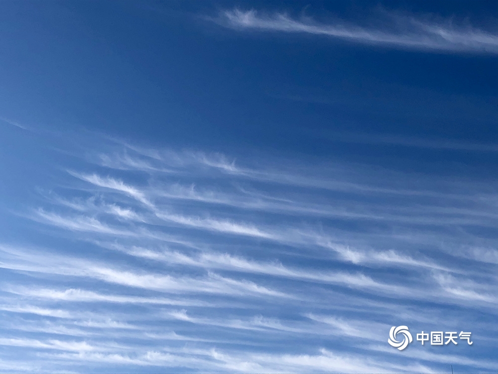 云的高度 凤凰网