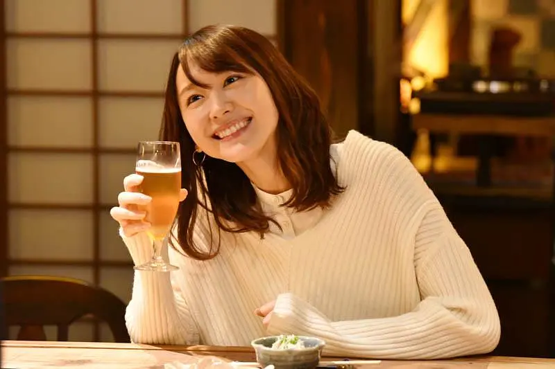 真正的时髦男女，活在30年前的国产剧里