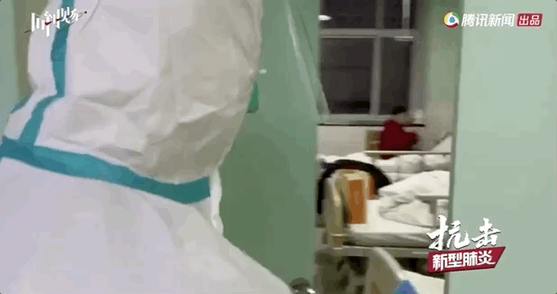 进入武汉，中国记者冒死记录珍贵画面