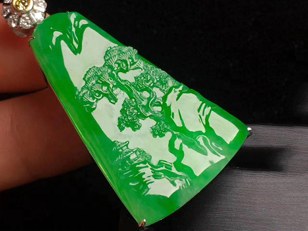 翡翠山水牌,那些藏在翡翠里的画卷