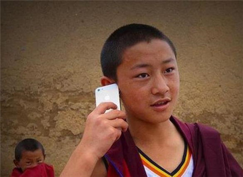 最后通公路，最后连电网，都无法阻止西藏人……