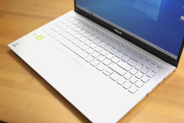 华硕vivobook15s两个月体验分享大屏加持游戏续航都给力