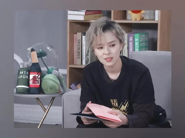 sunnee杨芸晴和粉丝一起玩游戏被炸后懵逼电竞圈没有爱情