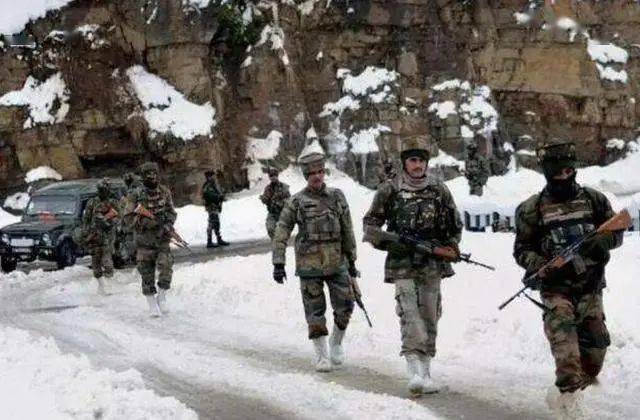 印度大规模增兵后，终于吃不消了！