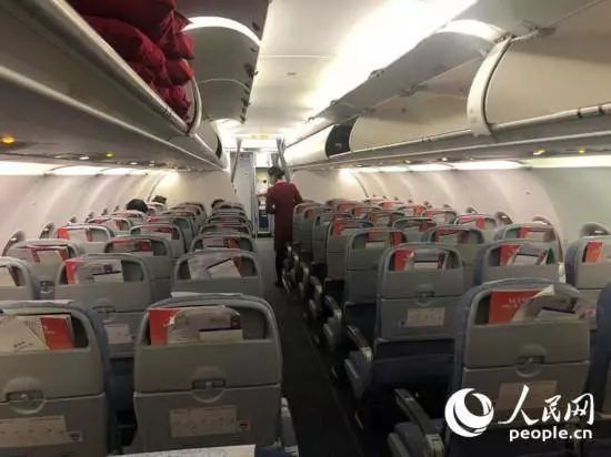 进入武汉，中国记者冒死记录珍贵画面