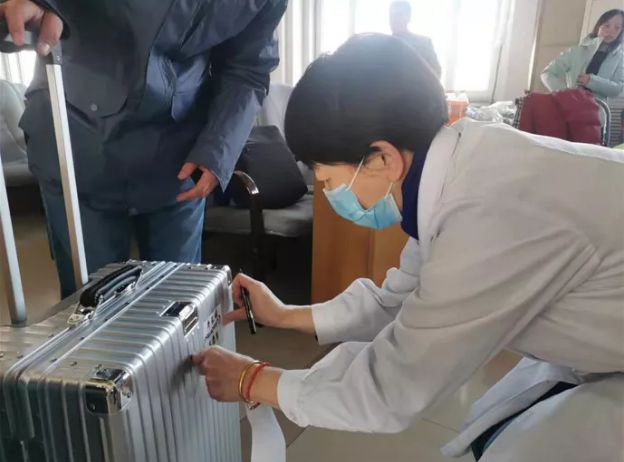 送上您的祝福，为千里驰援的他们祈愿