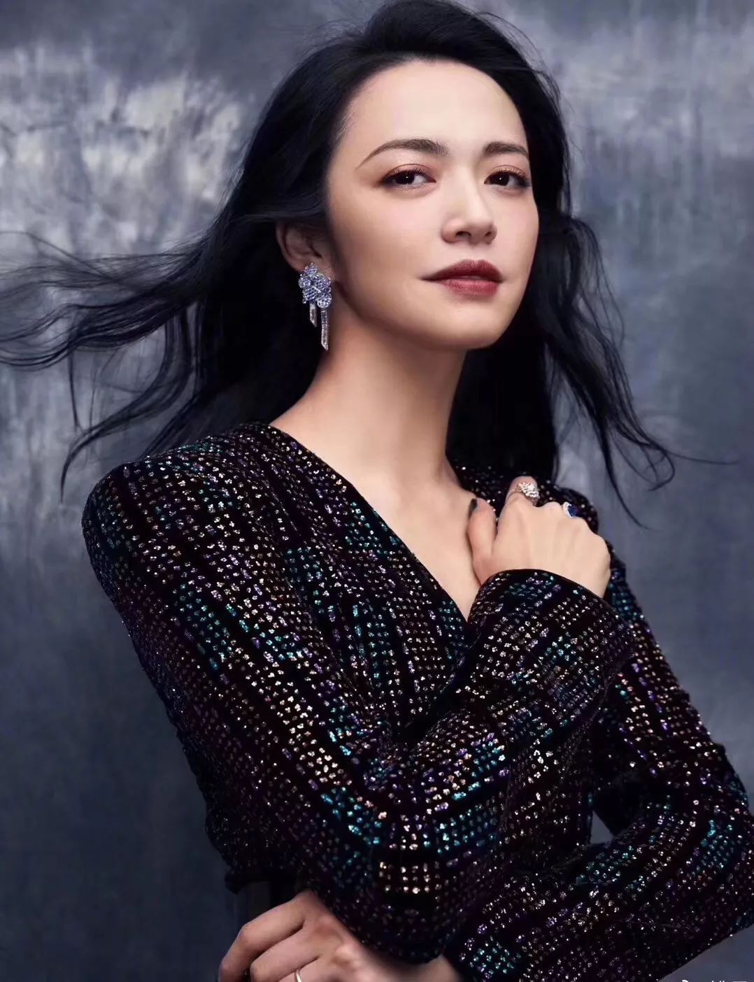 姚晨的一套蓝宝石又美又壕,原来能展示所有女人魅力的