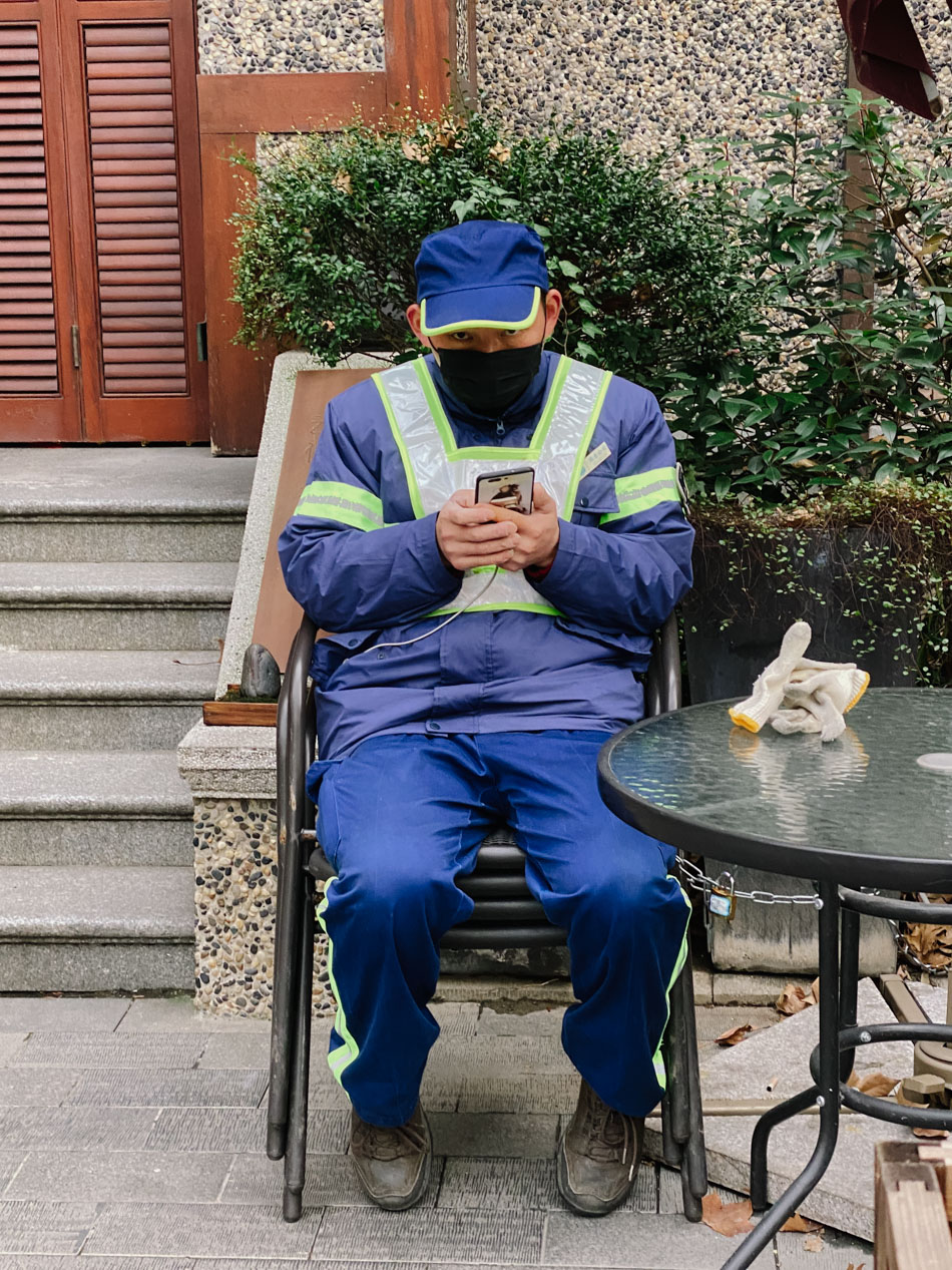 要自助，也要助人：关注疫情下的心理健康