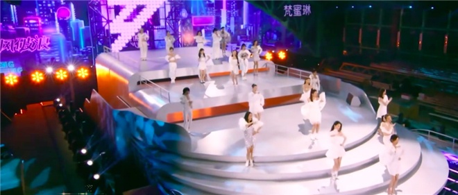 《乘风破浪的姐姐》出圈 演员之路能否逆风翻盘
