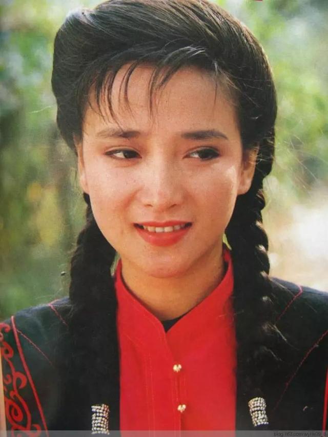能演琼瑶的戏,那说明已经是非常红的演员了. 这部戏之
