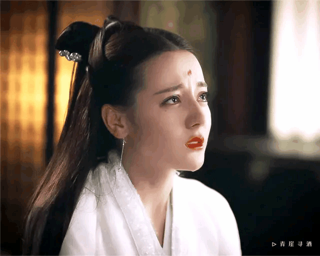 《枕上书》热巴三叩一哭演技炸裂,她的哭戏一直不输杨紫