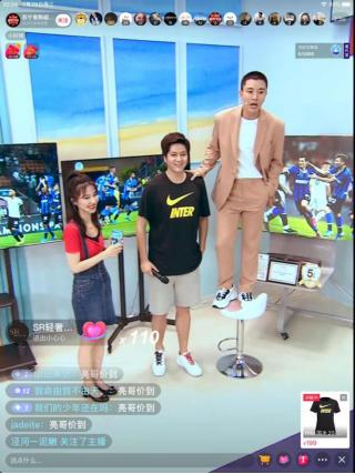 有一种中年男星叫贾乃亮,真实搞笑接地气,完美避开中年油腻形象