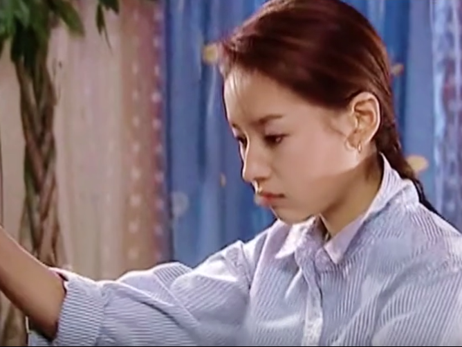 真正的时髦男女,活在30年前的国产剧里