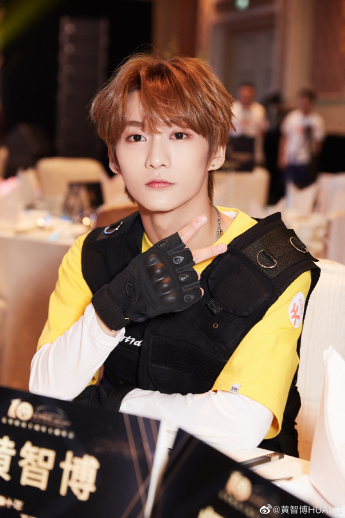 艺人借疫情骗28万，其姐道歉：家里穷文化低被煽动