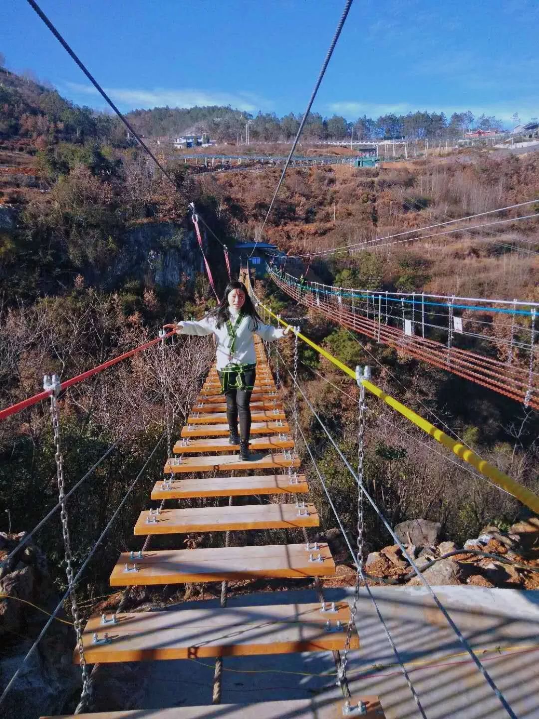 镇雄小山峡桃源谷景区今日开园啦,对这些人全年费