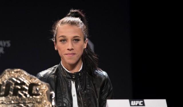 ufc世界冠军张伟丽首次卫冕成功 捍卫中国新时代女性力量