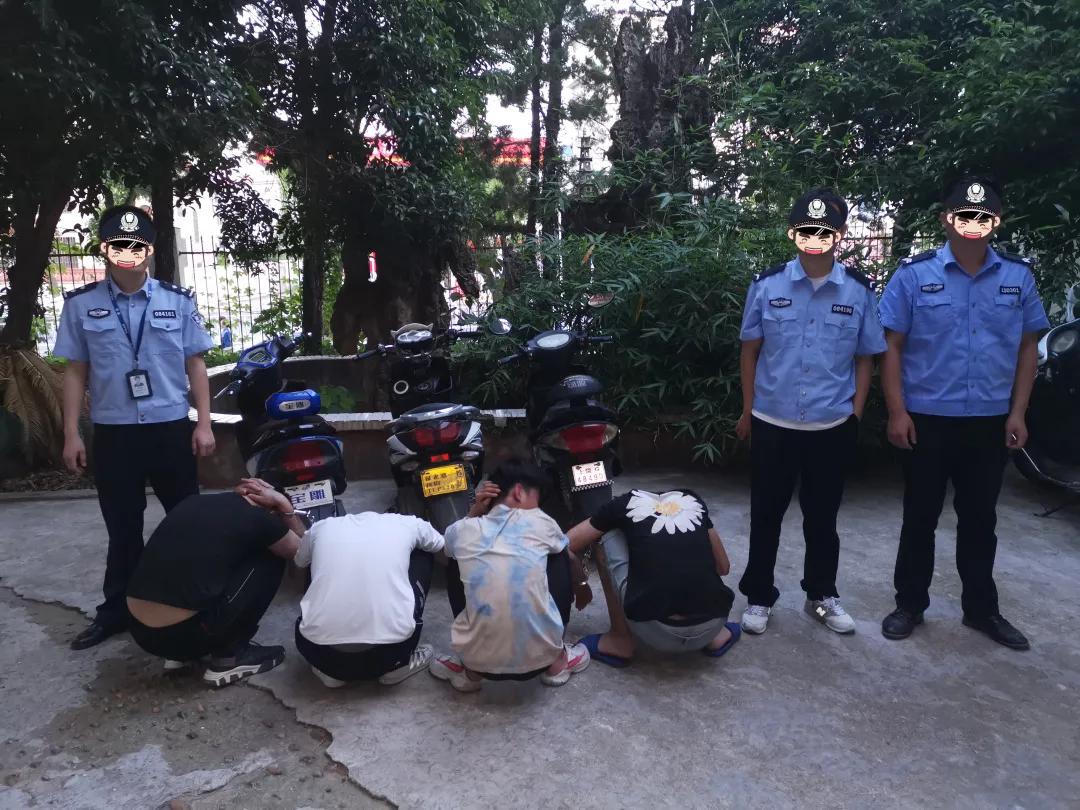 近日 鄱阳警方迅速出击 打掉了一个盗窃团伙 抓获犯罪嫌疑人4名 破获