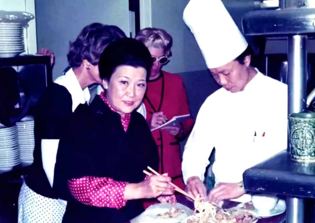 100岁的“中餐女王”，曾用半个世纪改变了美国