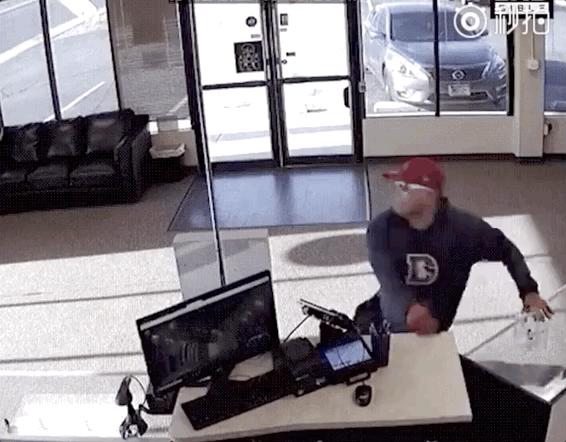 新冠时期的罪犯，太好笑了