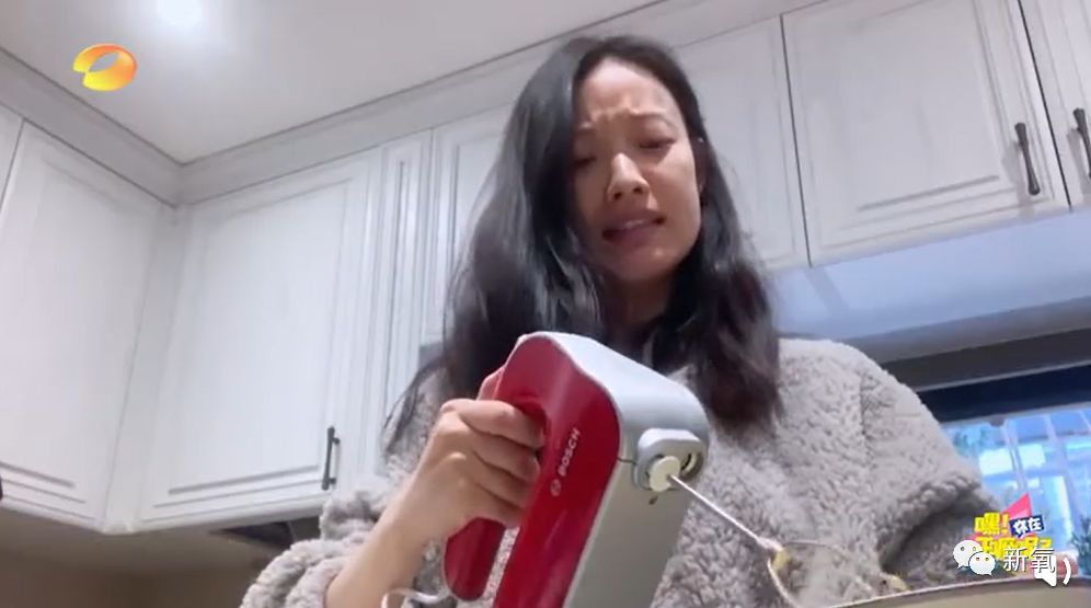 倪妮素颜做蛋糕翻车,这颜值被网友喷是不是过分了?