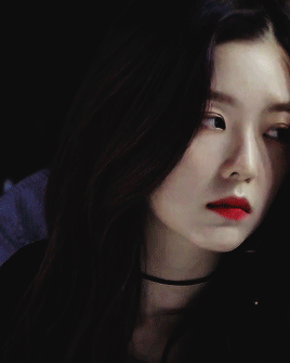 让全南韩跪舔的顶级神颜,换头前竟然是凸嘴马脸豆豆眼