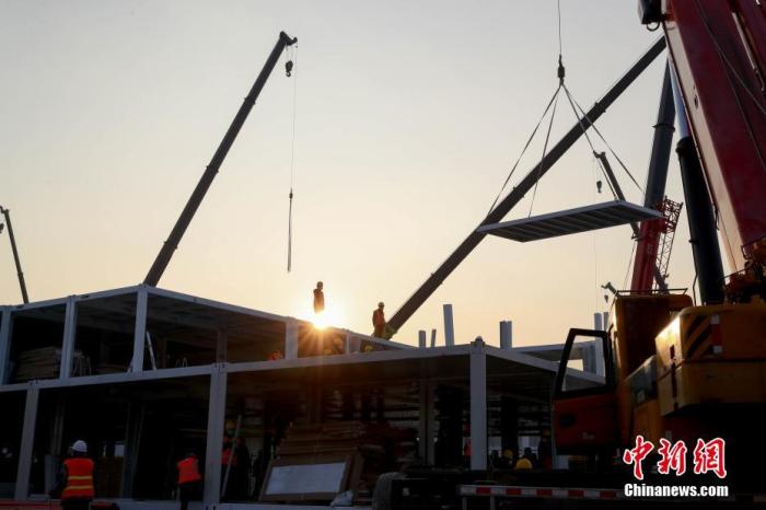 “火神山群架”与“一问三不知”理解什么不解什么