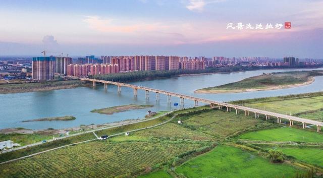 澧县艳洲水电站,澧南大桥是澧县县城西区一处美丽的去处.